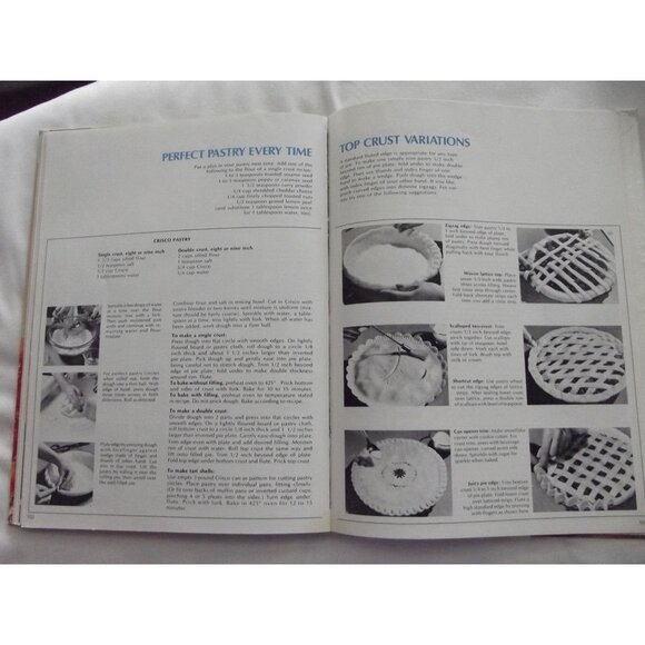 Crisco's Favorite Family Foods Cookbook Vtg Copyright 1973 Hardcover recipe book - Picture 16 of 16